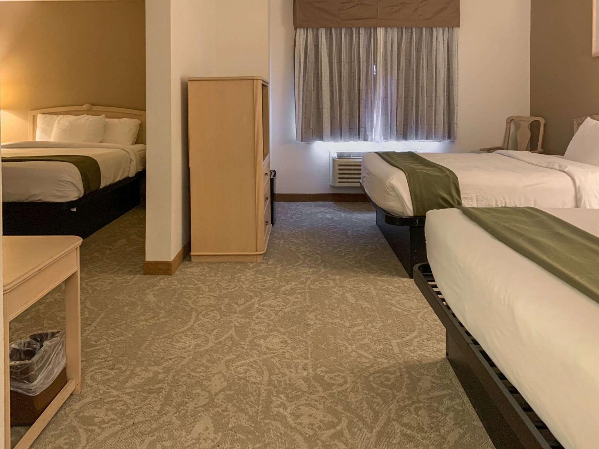 Quality Inn Albuquerque East I-40 Juan Tabo Exit Eksteriør billede
