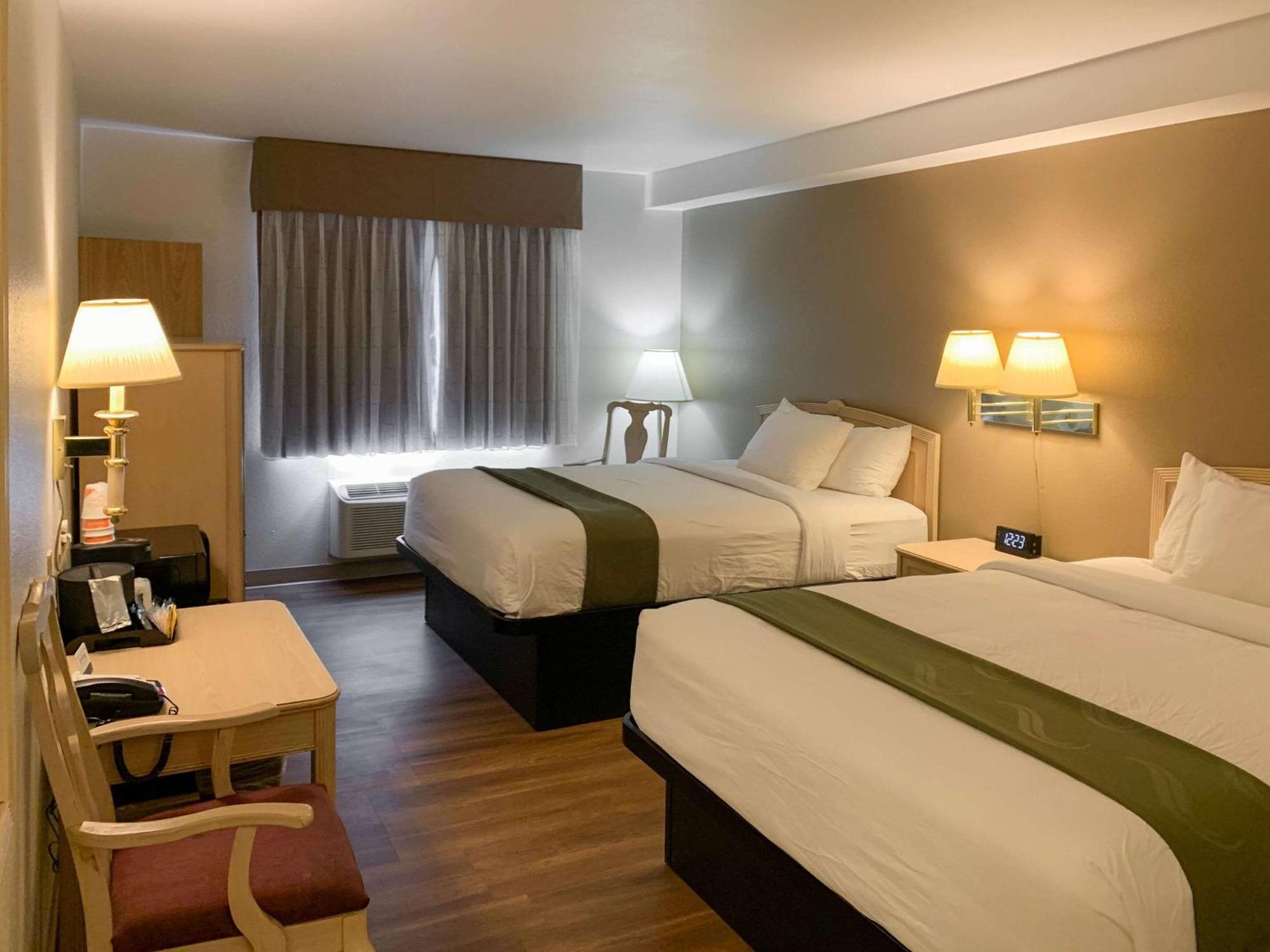 Quality Inn Albuquerque East I-40 Juan Tabo Exit Eksteriør billede