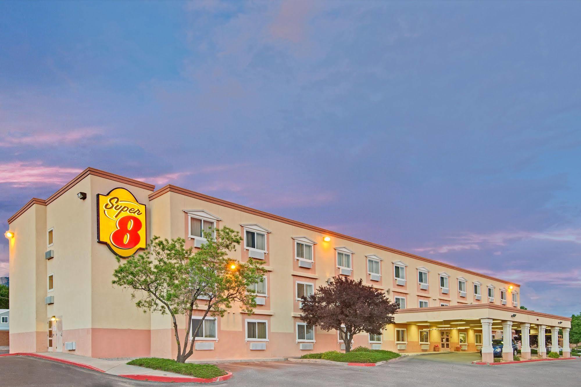 Quality Inn Albuquerque East I-40 Juan Tabo Exit Eksteriør billede